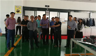 我院課題組赴漣源市開(kāi)展《婁底資源型城市轉(zhuǎn)型升級(jí)，深化供給側(cè)結(jié)構(gòu)性改革》