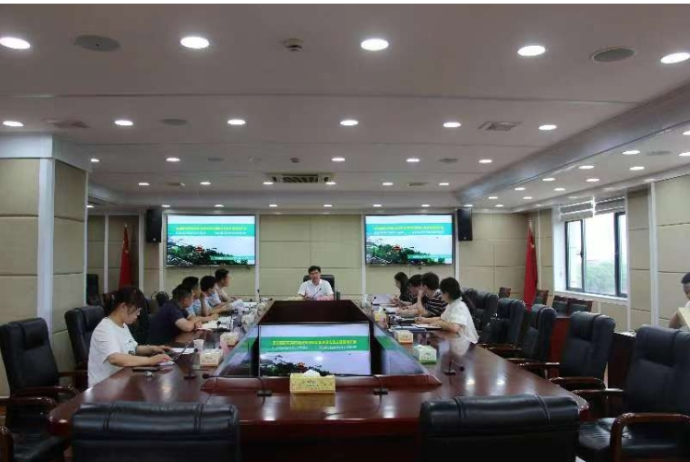 凝心聚力，爭創(chuàng)國家農高區(qū)—岳陽市人民政府副市長張世愚聽取創(chuàng)建工作匯報